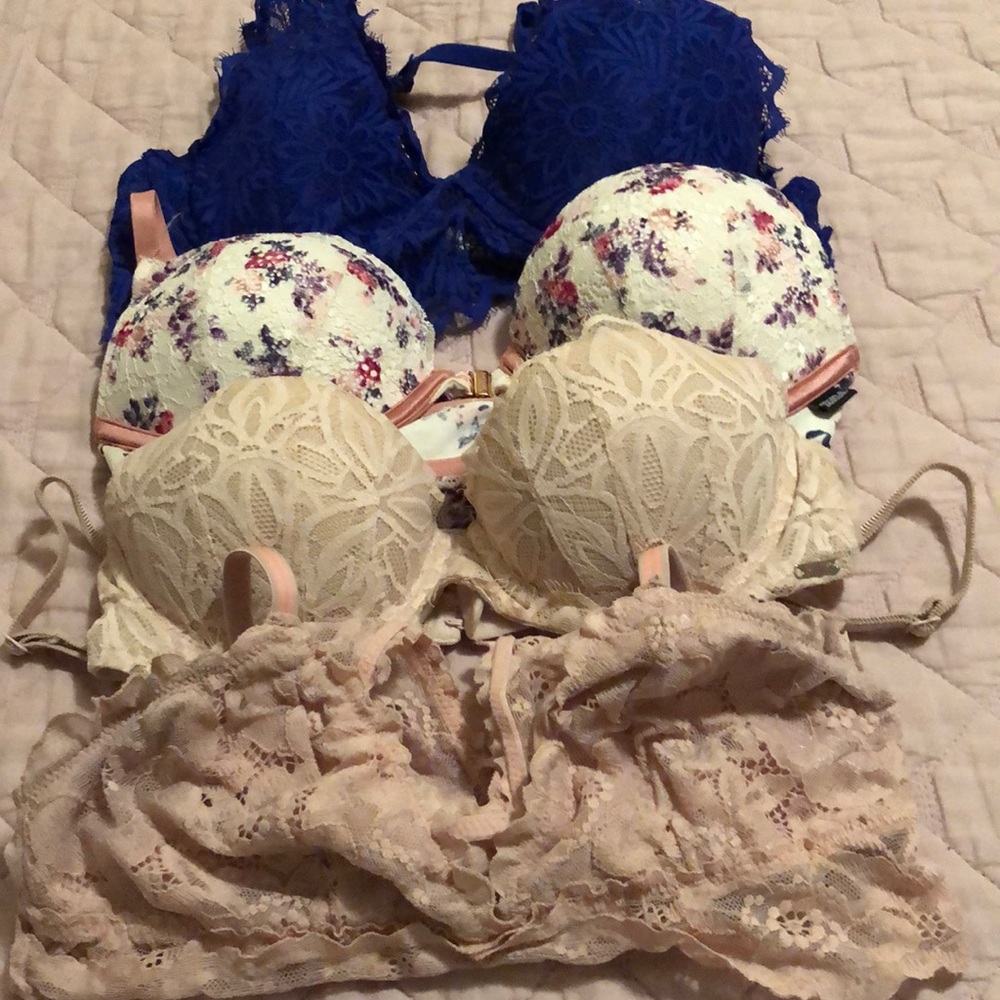 Cute Bundle of Victoria Secret bras